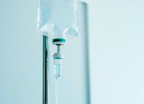 Капельница с препаратом Рингера Капельница с раствором Рингера